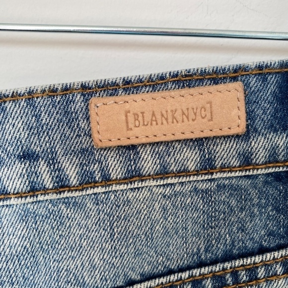 Blank NYC High-Rise Denim Jean Shorts, Size 27, Med Light Wash - Picture 3 of 5